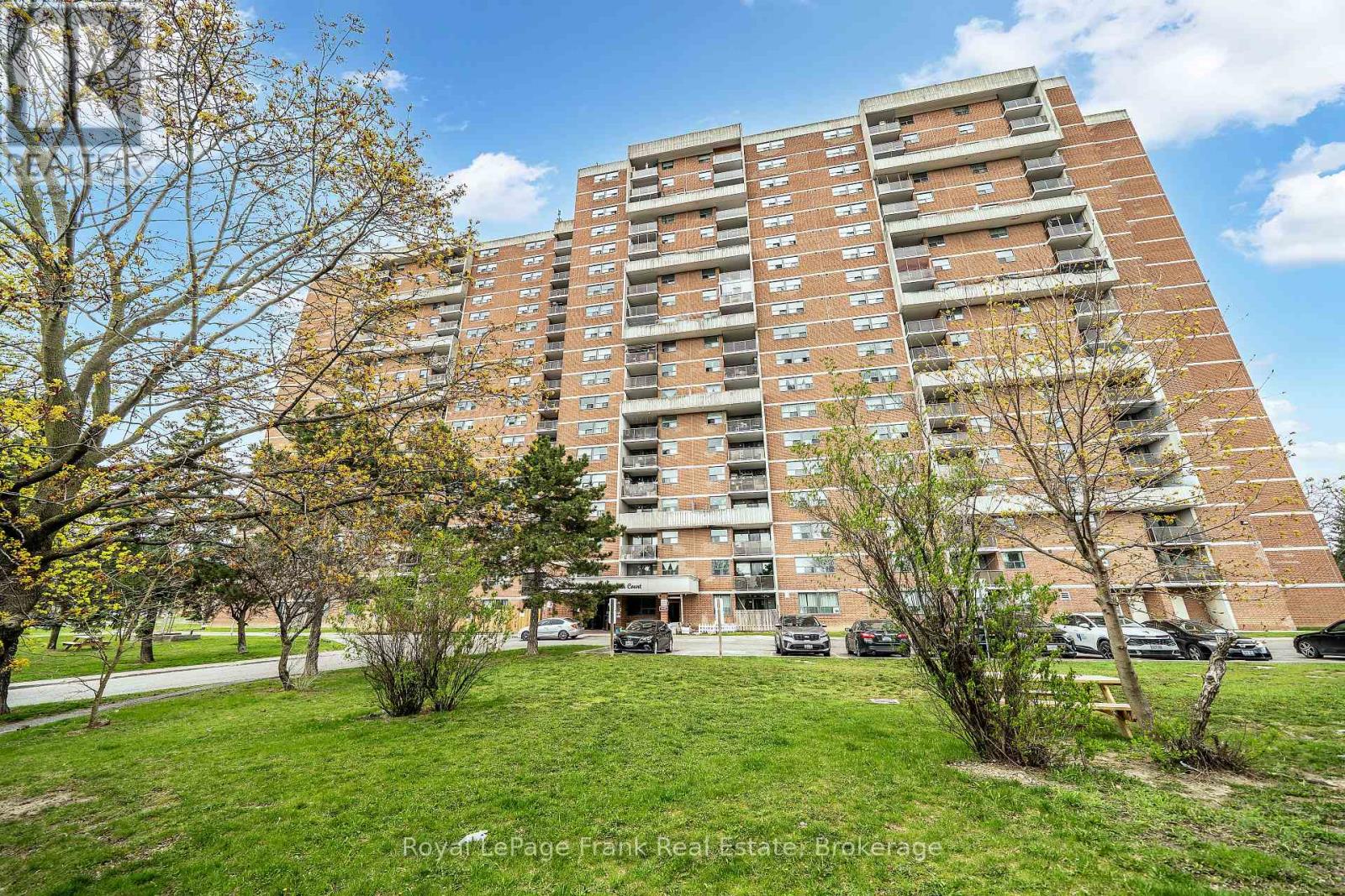 704 - 100 Wingarden Court Photo de la propriété 1