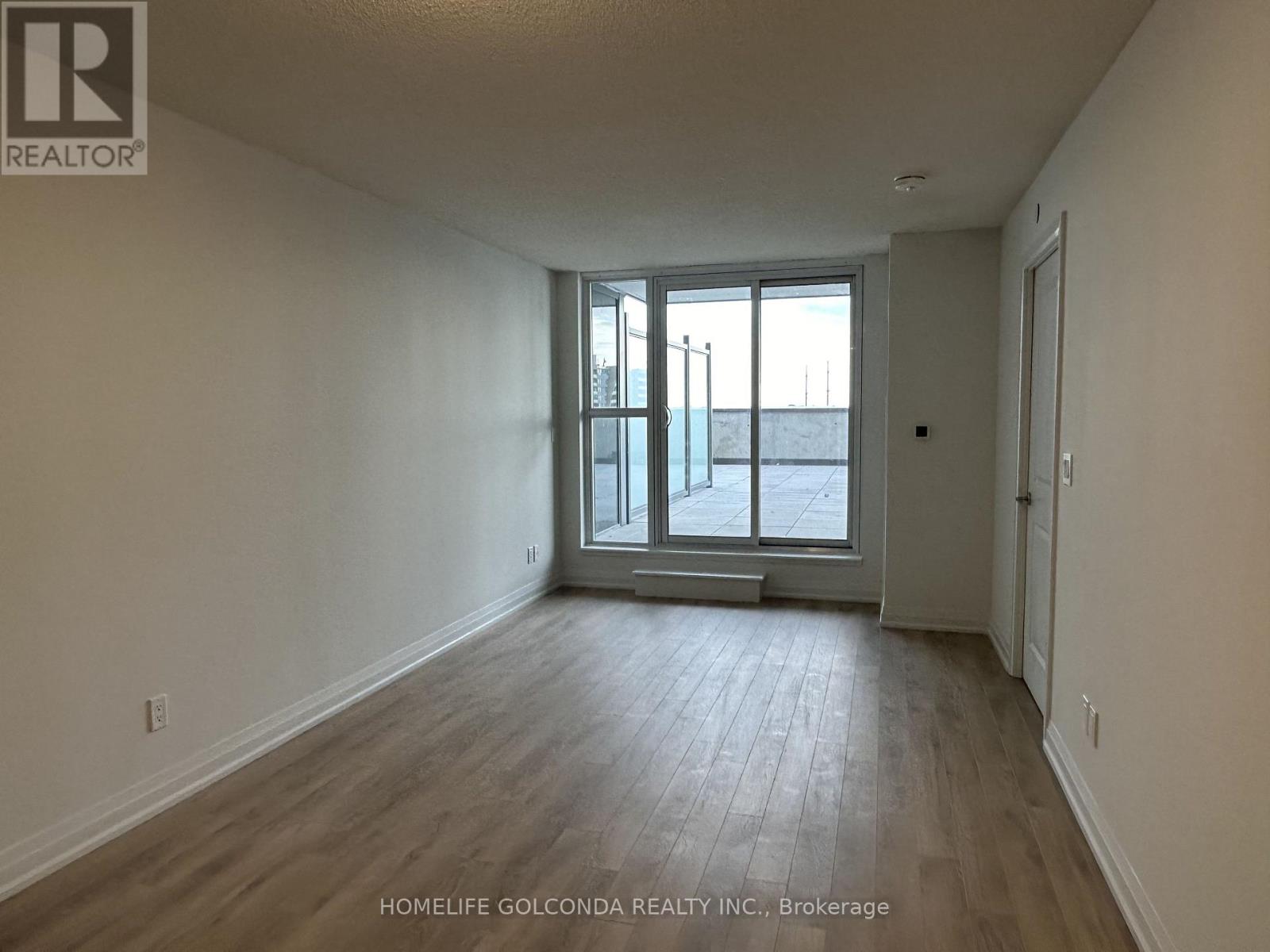 905 - 20 Meadowglen Place Property Photo 4