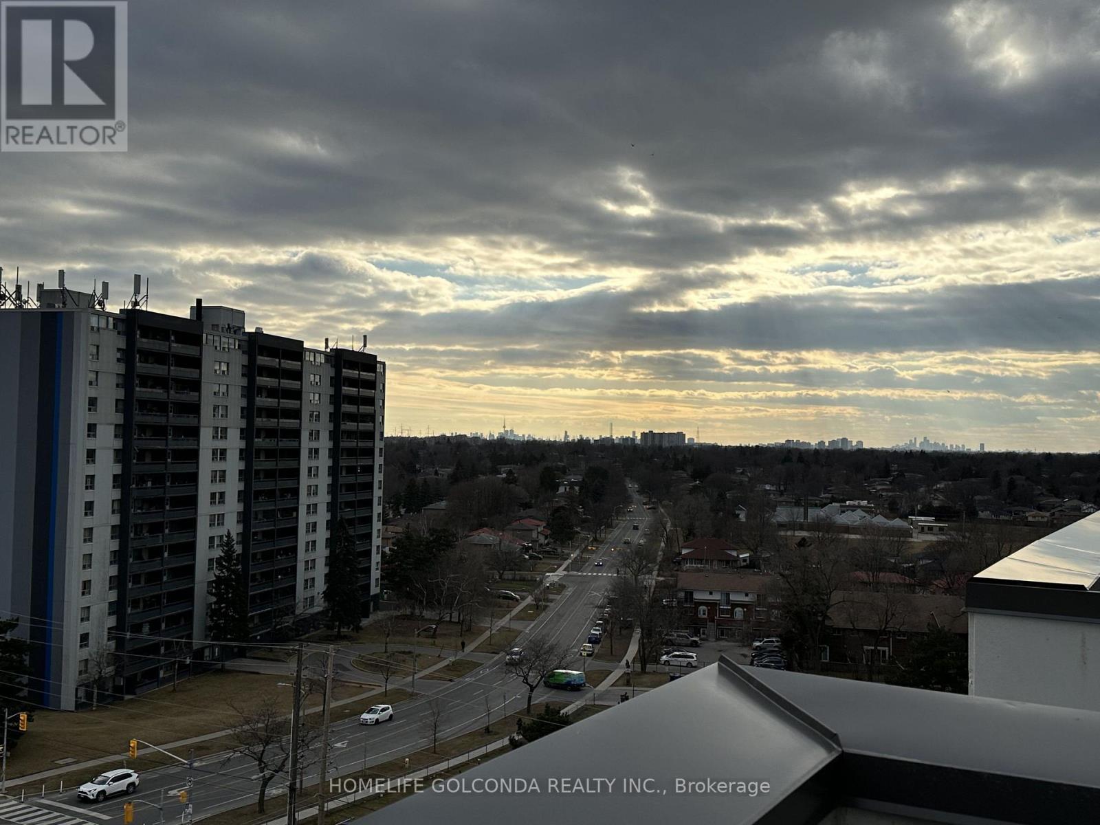 905 - 20 Meadowglen Place Property Photo 16
