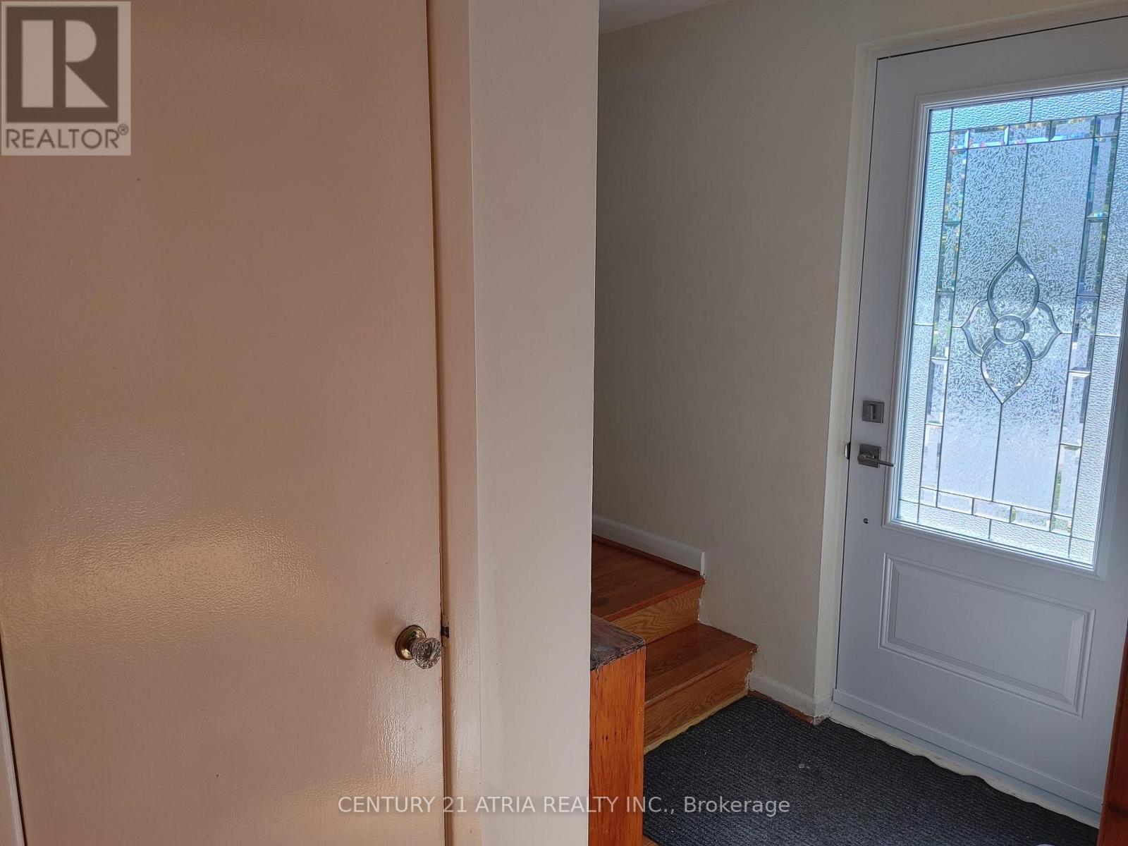 36 Chesapeake Avenue Property Photo 4