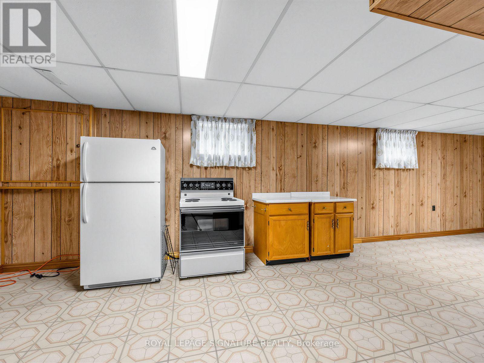 30 Invermarge Drive Property Photo 35