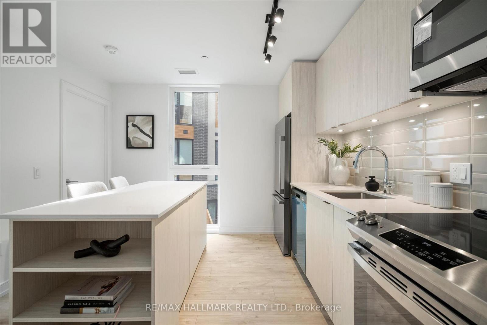 3 - 170 Clonmore Avenue Property Photo 12