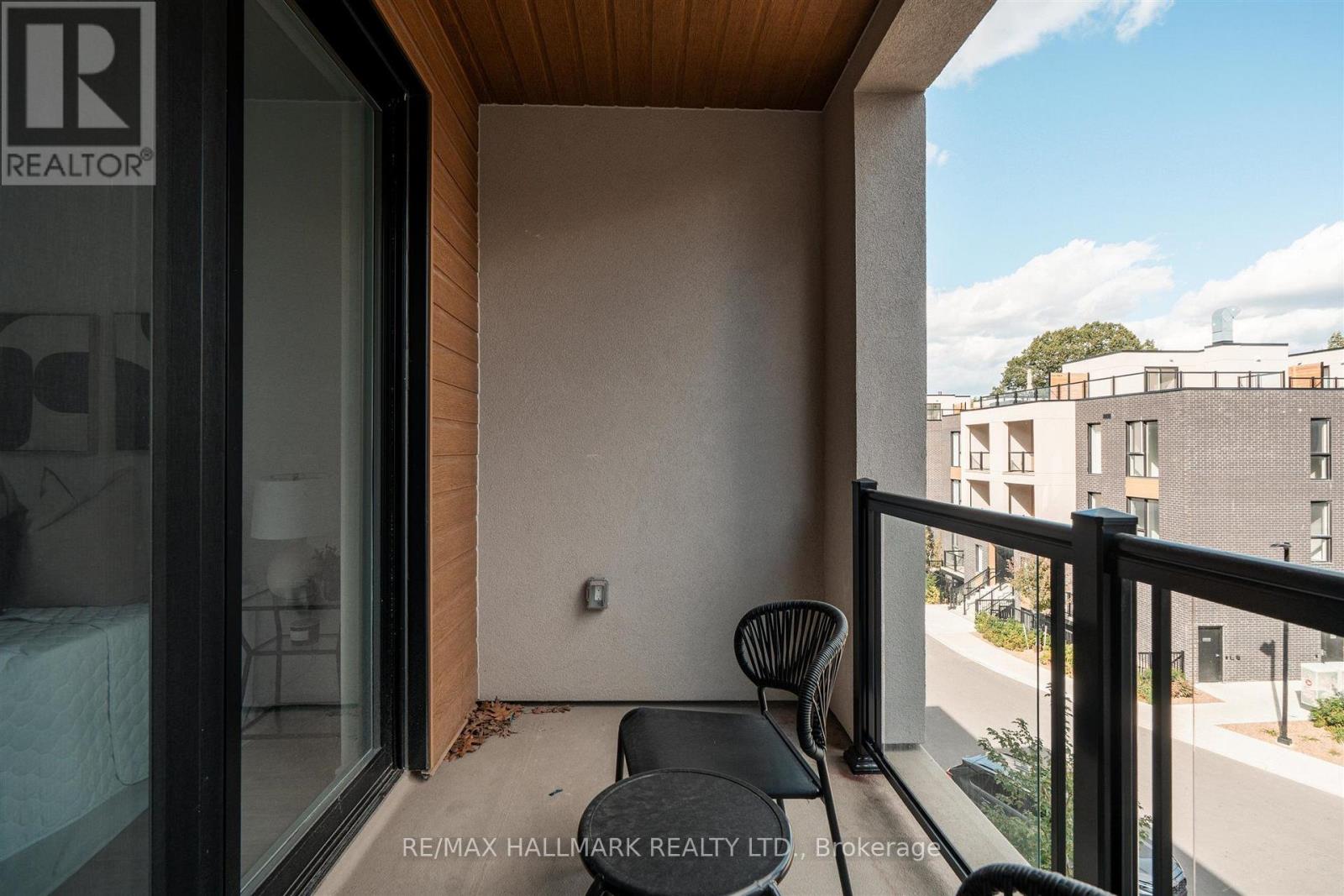 3 - 170 Clonmore Avenue Property Photo 27