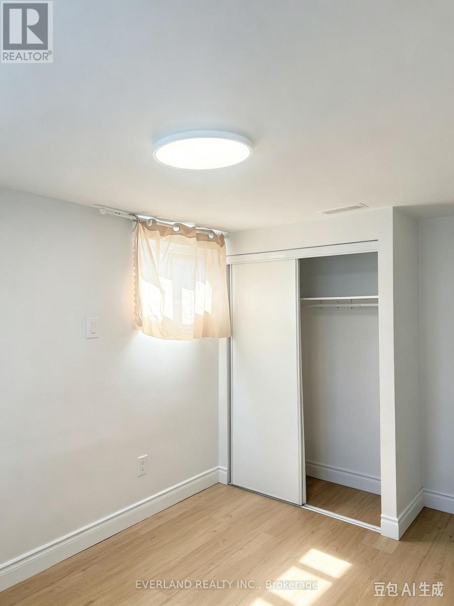 Bsmt - 808 Midland Avenue Property Photo 4