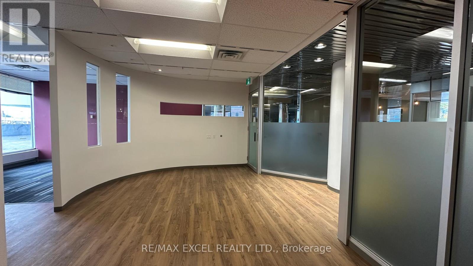 108ab - 55 Town Centre Court Property Photo 7