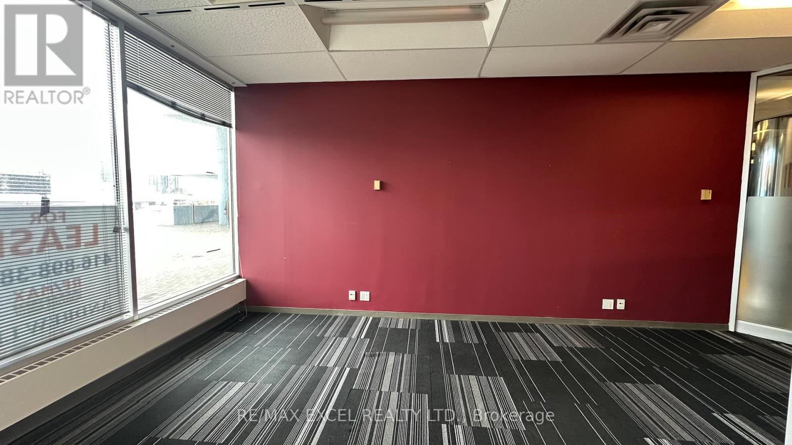 108ab - 55 Town Centre Court Property Photo 8