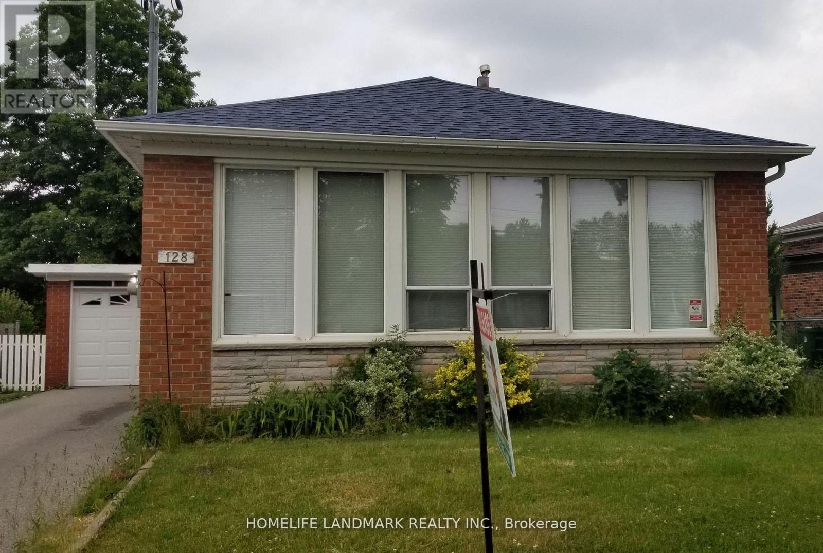 128 Lord Roberts Drive Property Photo 1