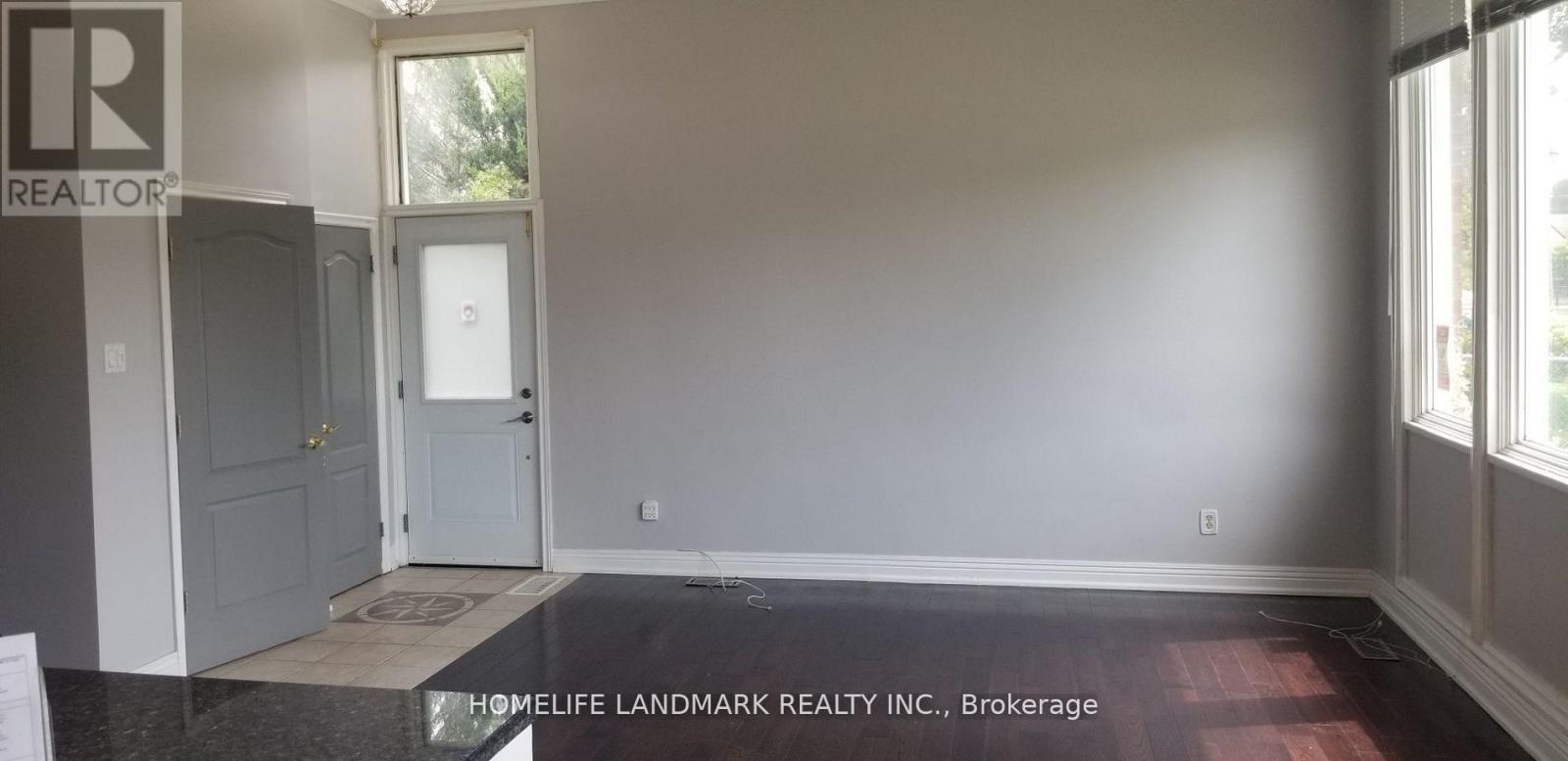 128 Lord Roberts Drive Property Photo 6