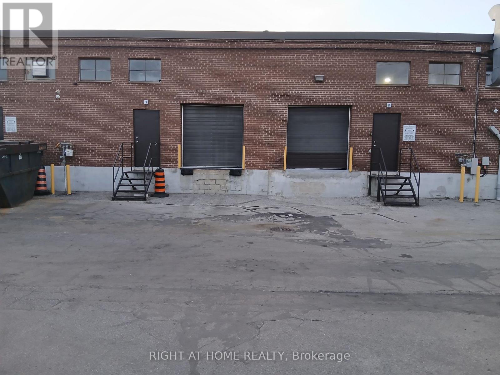 9 - 120 Midwest Road Property Photo 10