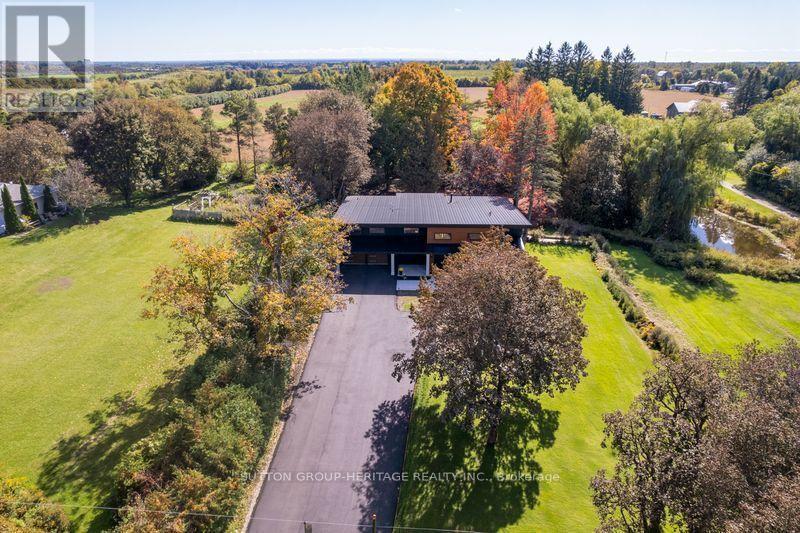 625 Townline Road W Property Photo 38