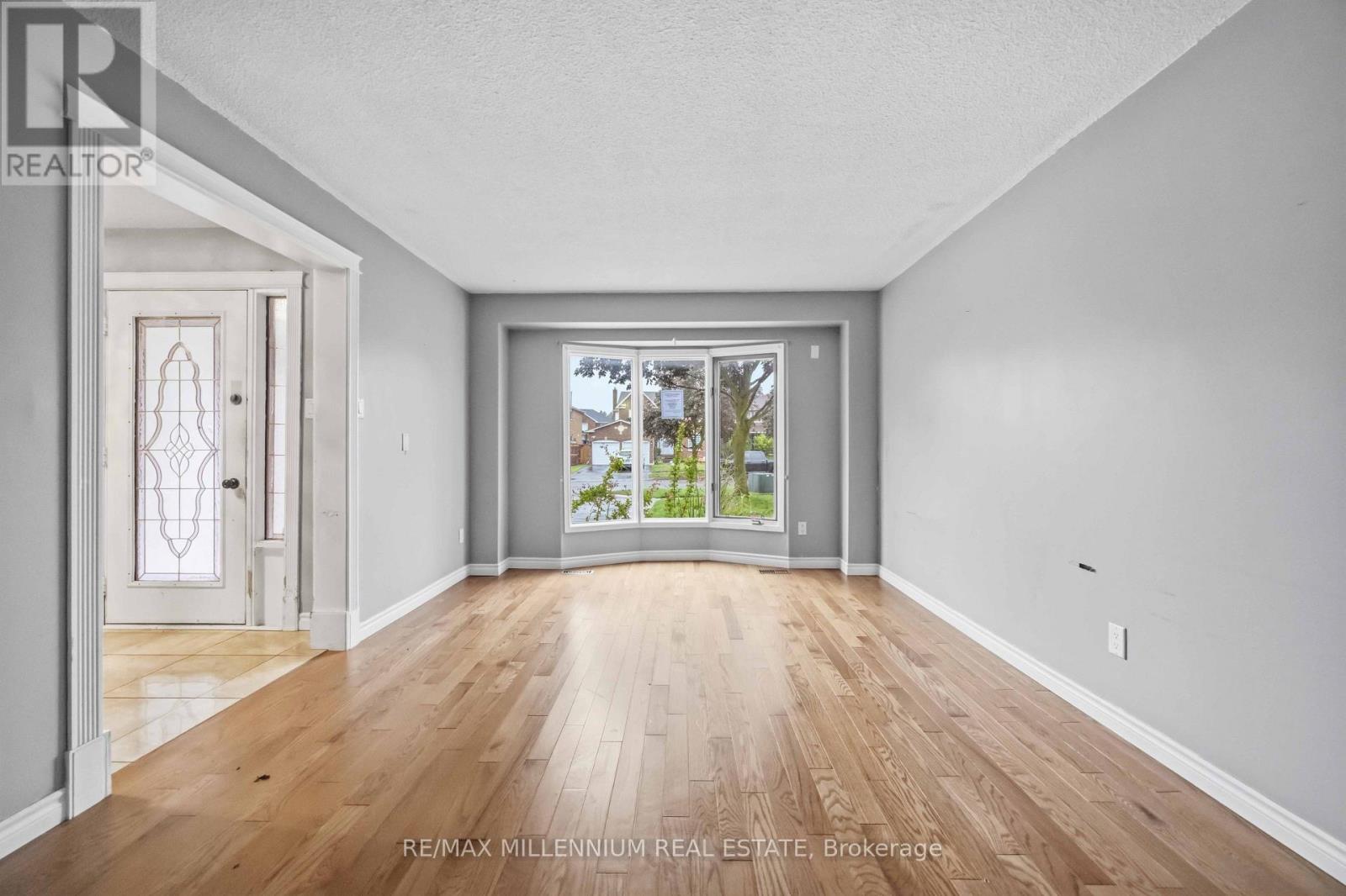 113 Glenabbey Drive Property Photo 4