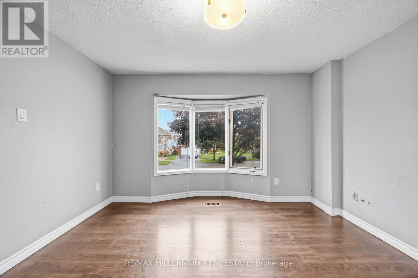 113 Glenabbey Drive Property Photo 24