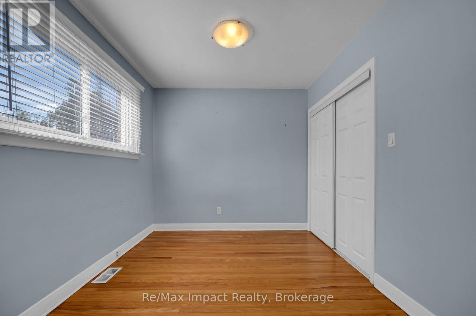 702 Westdale Court Property Photo 18