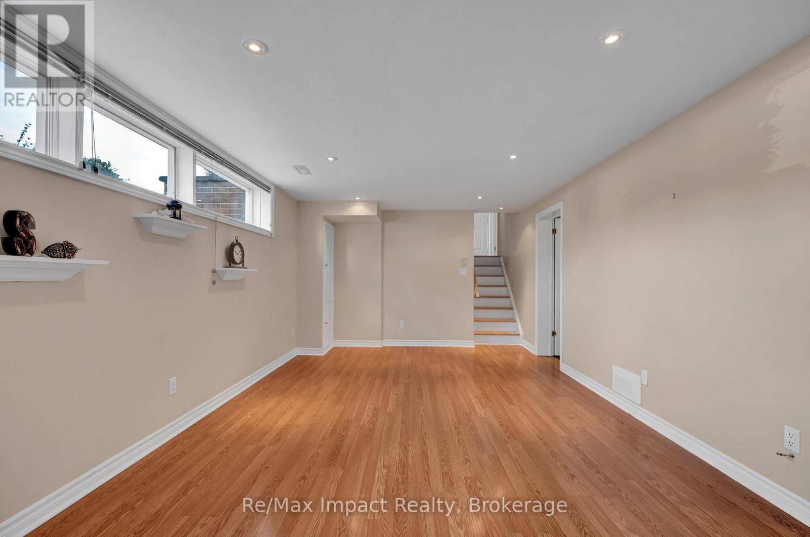 702 Westdale Court Property Photo 25