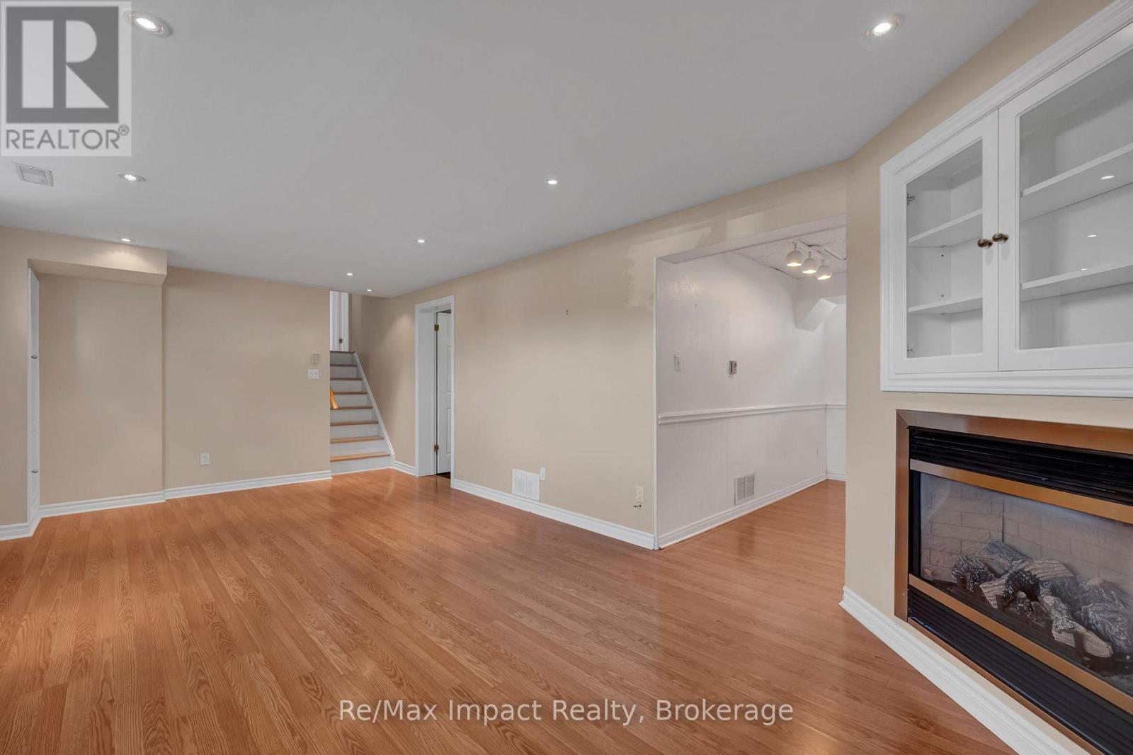 702 Westdale Court Property Photo 26