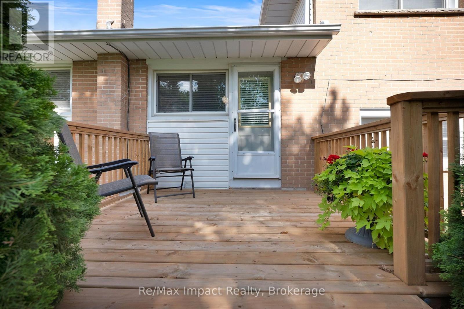 702 Westdale Court Property Photo 31