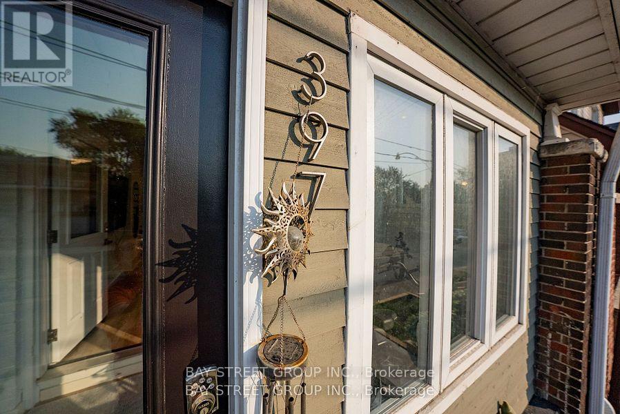 397 Kingston Road Property Photo 2