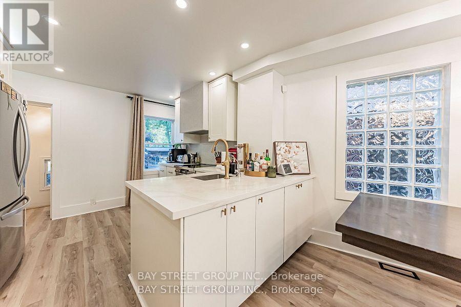 397 Kingston Road Property Photo 7