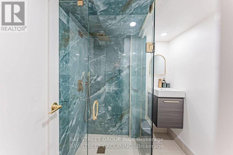 397 Kingston Road Property Photo 16