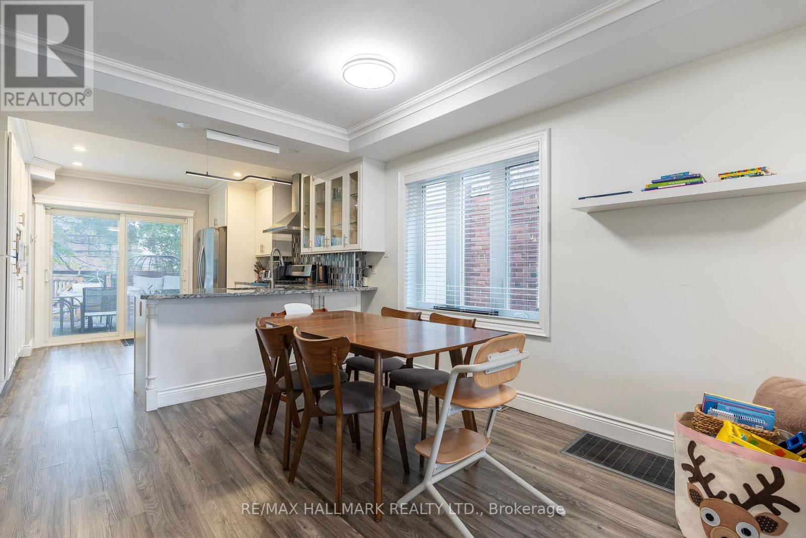 122 Holborne Avenue Property Photo 7