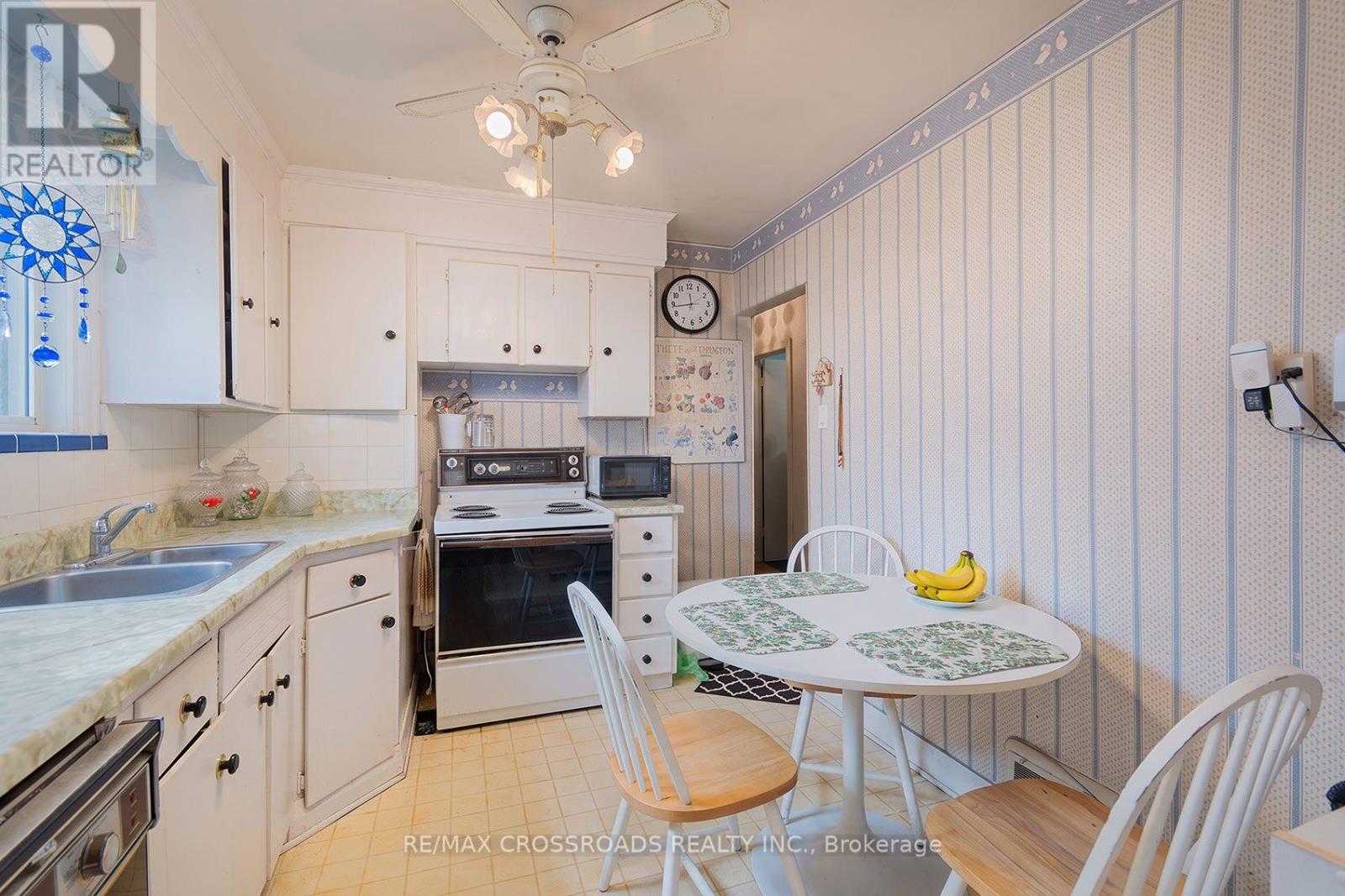 1028 Kennedy Road Property Photo 12