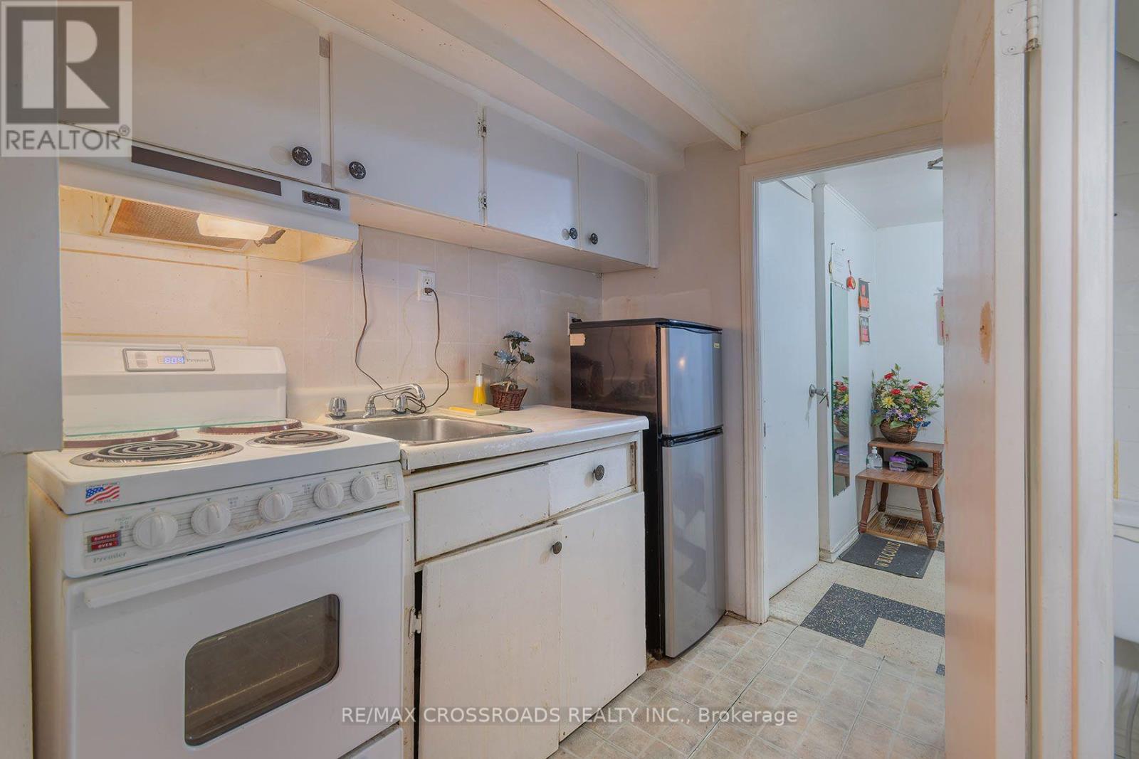 1028 Kennedy Road Property Photo 31