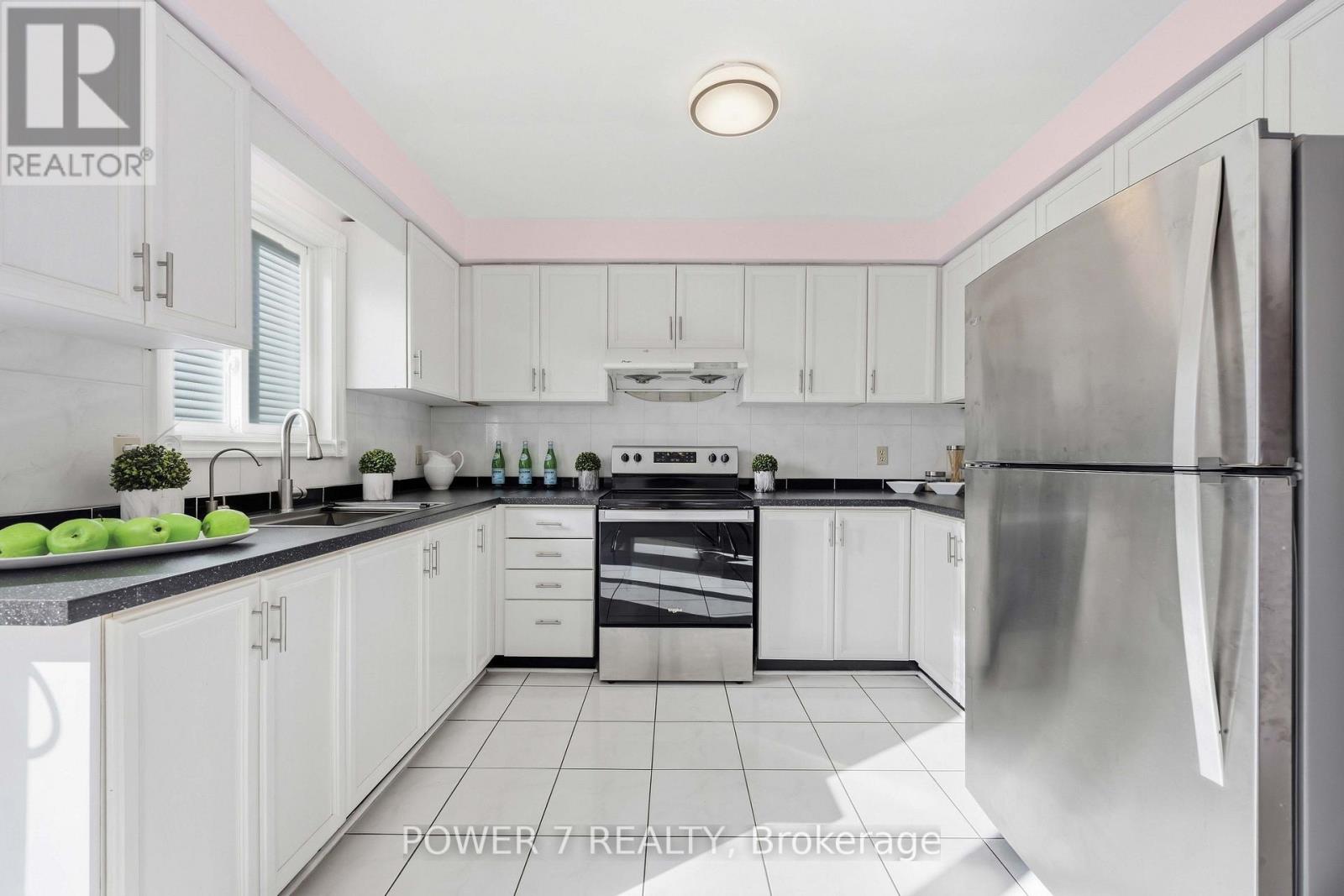 98 Sullivan Drive Property Photo 11