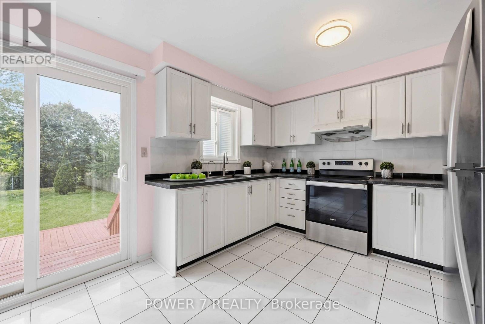 98 Sullivan Drive Property Photo 12
