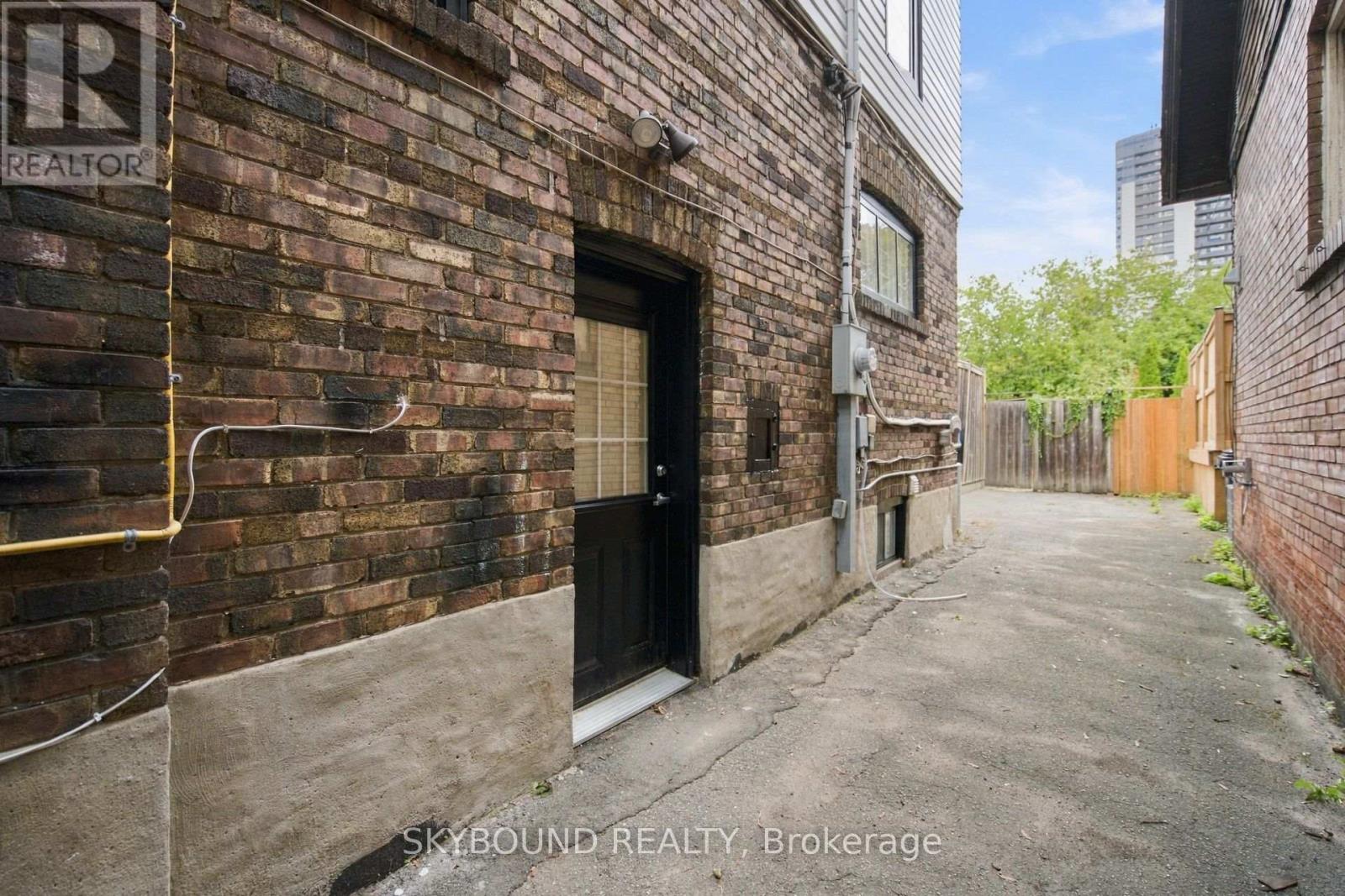 45 Westlake Avenue Property Photo 29