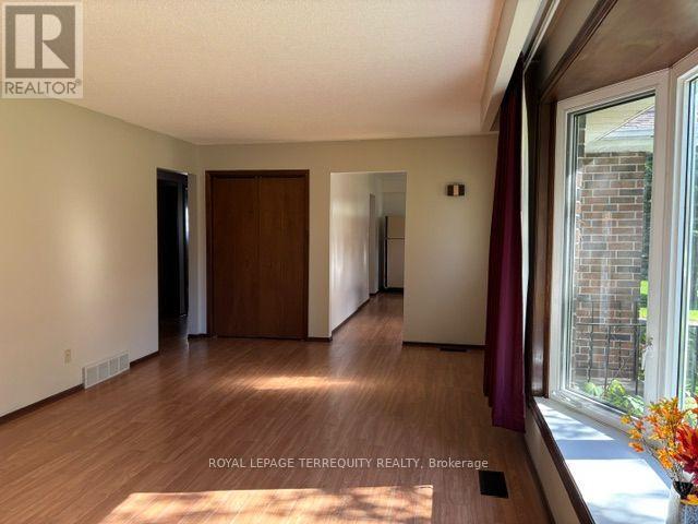 320 Myrtle Road E Property Photo 6