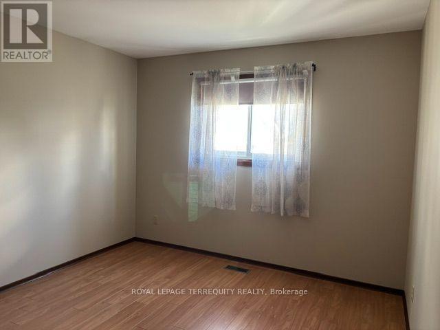 320 Myrtle Road E Property Photo 17
