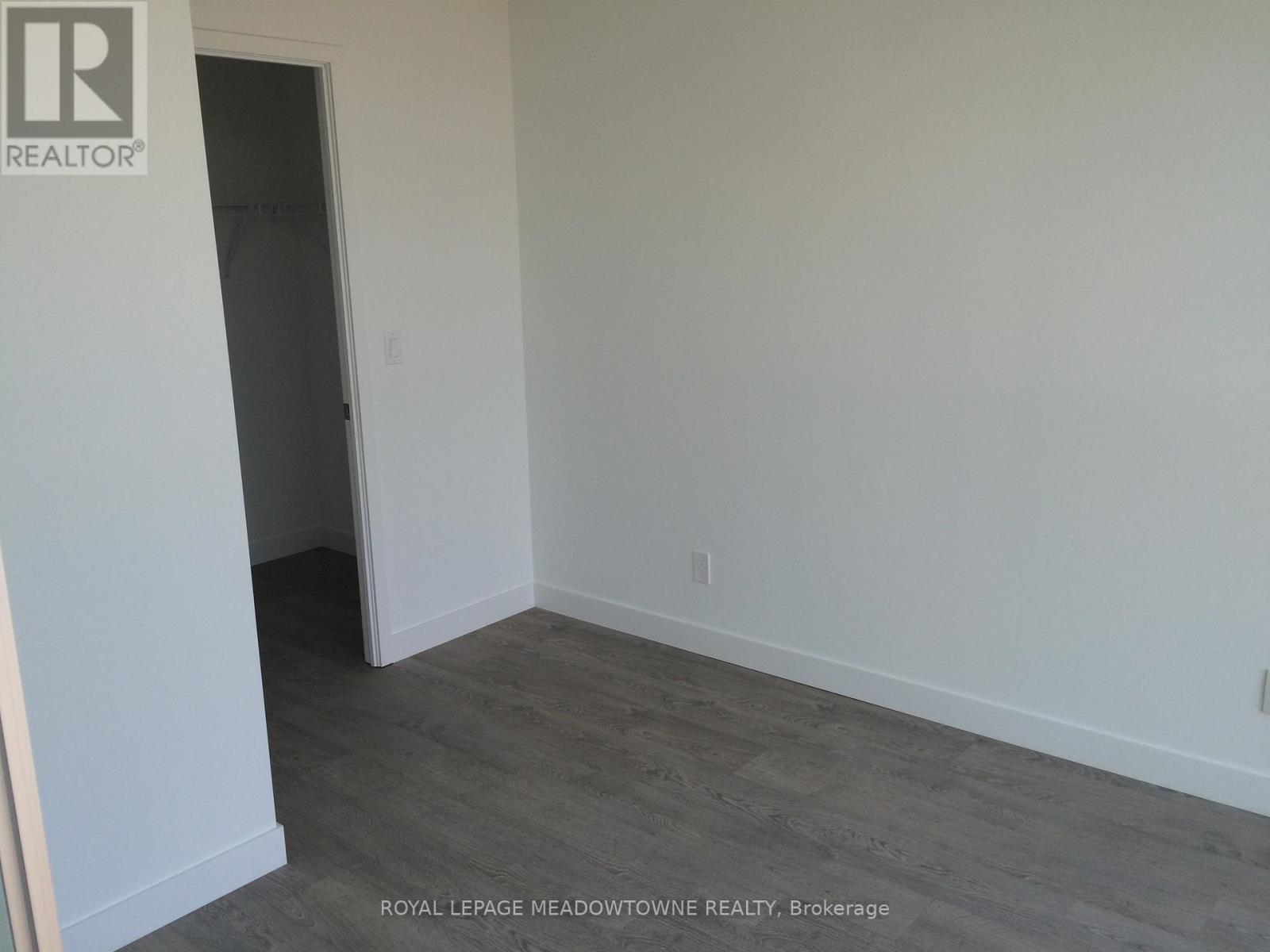 804 - 2055 Danforth Avenue Property Photo 3
