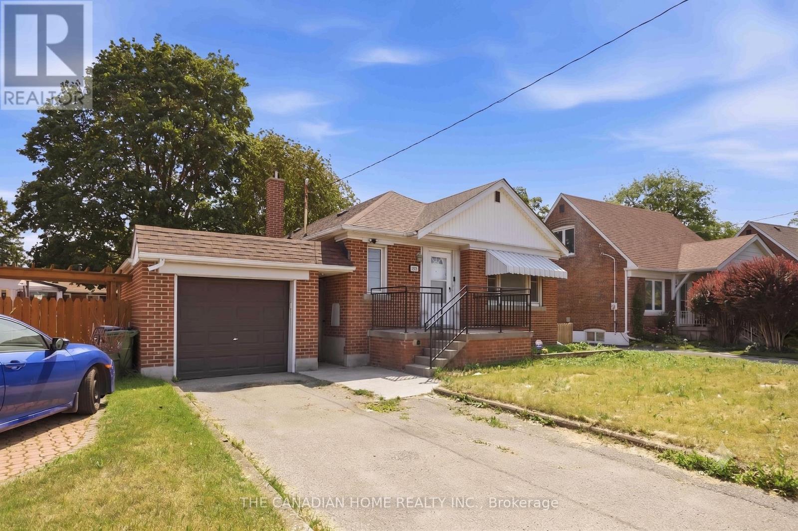 1373 Pharmacy Avenue Property Photo 1