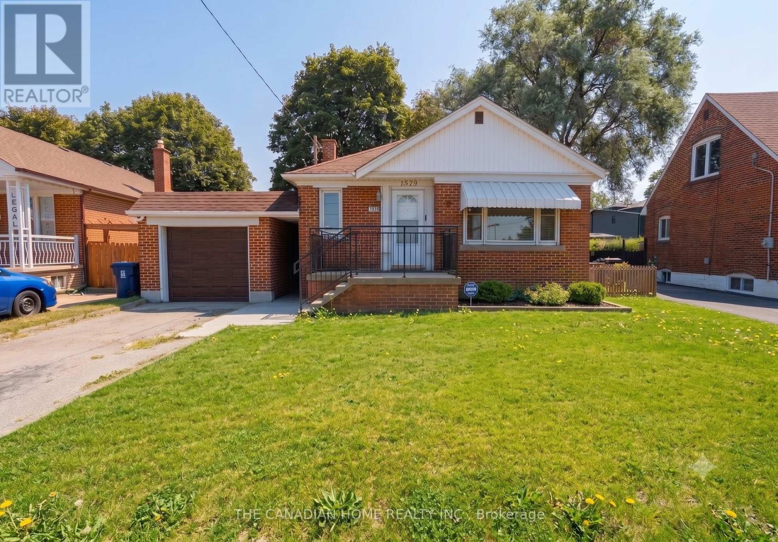 1373 Pharmacy Avenue Property Photo 2