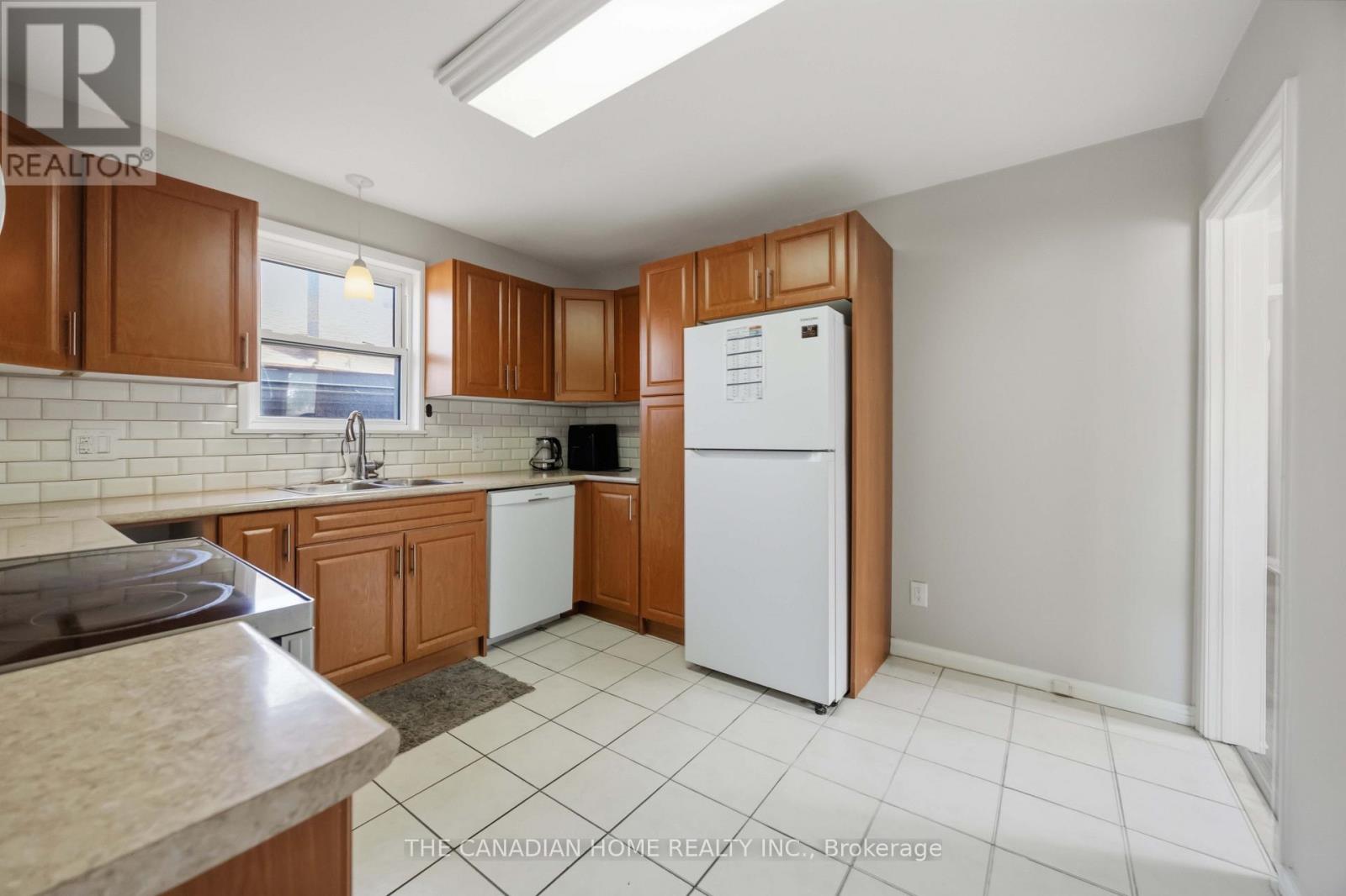 1373 Pharmacy Avenue Property Photo 13