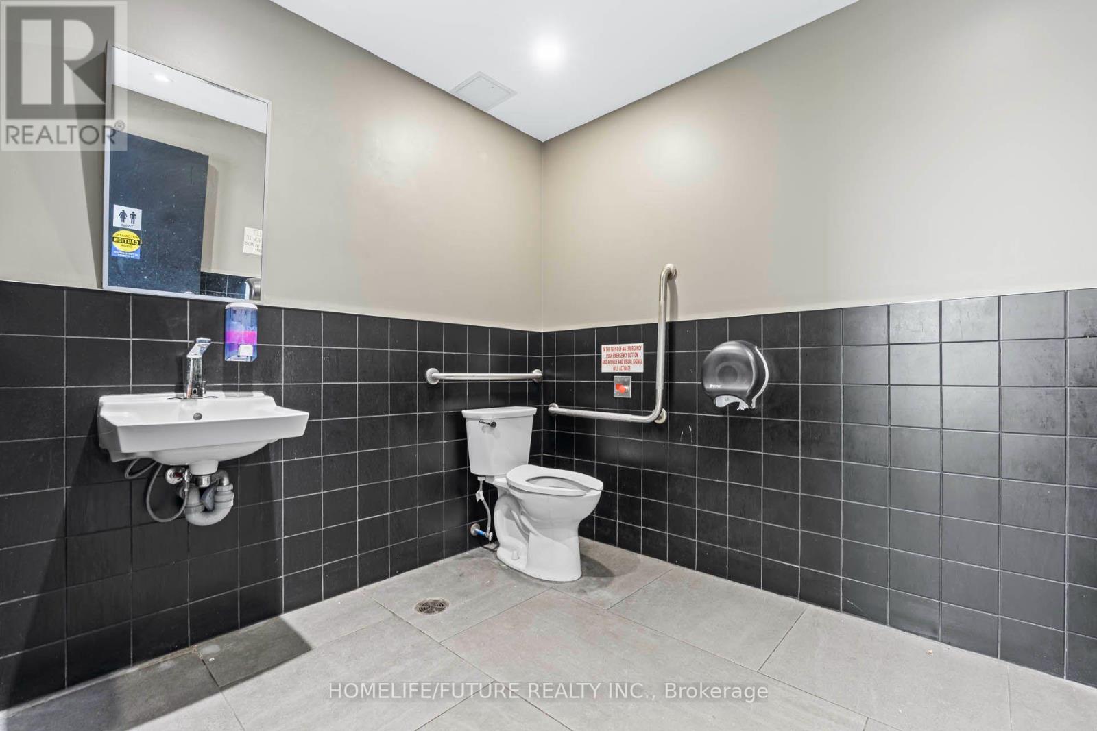 A1 - 4 Greystone Walk Drive Property Photo 15