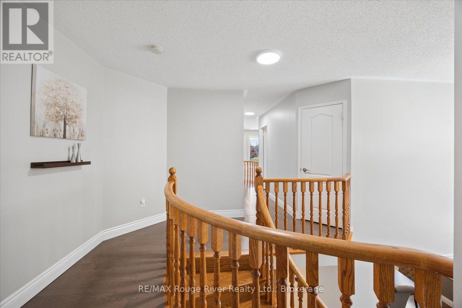 10 Windbreak Crescent Property Photo 26