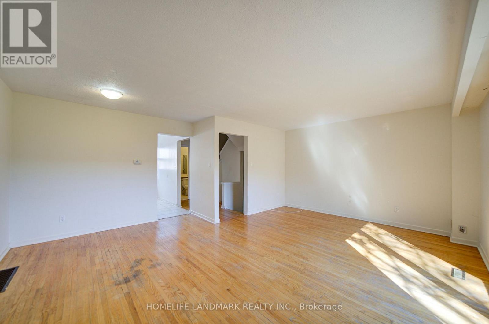 110 Purpledusk Trail Property Photo 8
