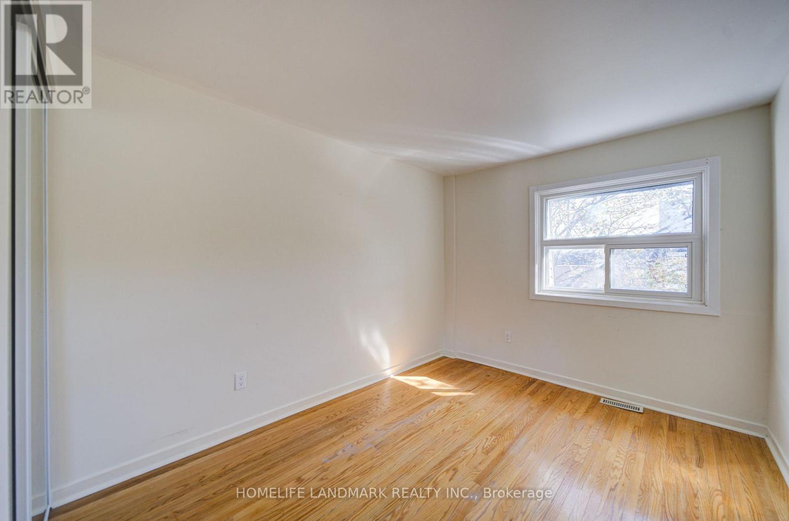 110 Purpledusk Trail Property Photo 15