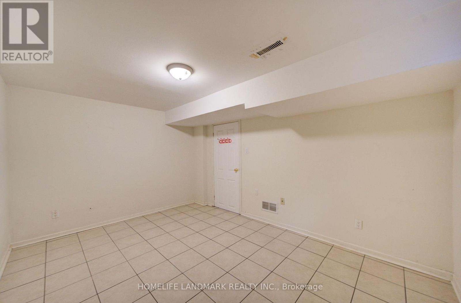 110 Purpledusk Trail Property Photo 26