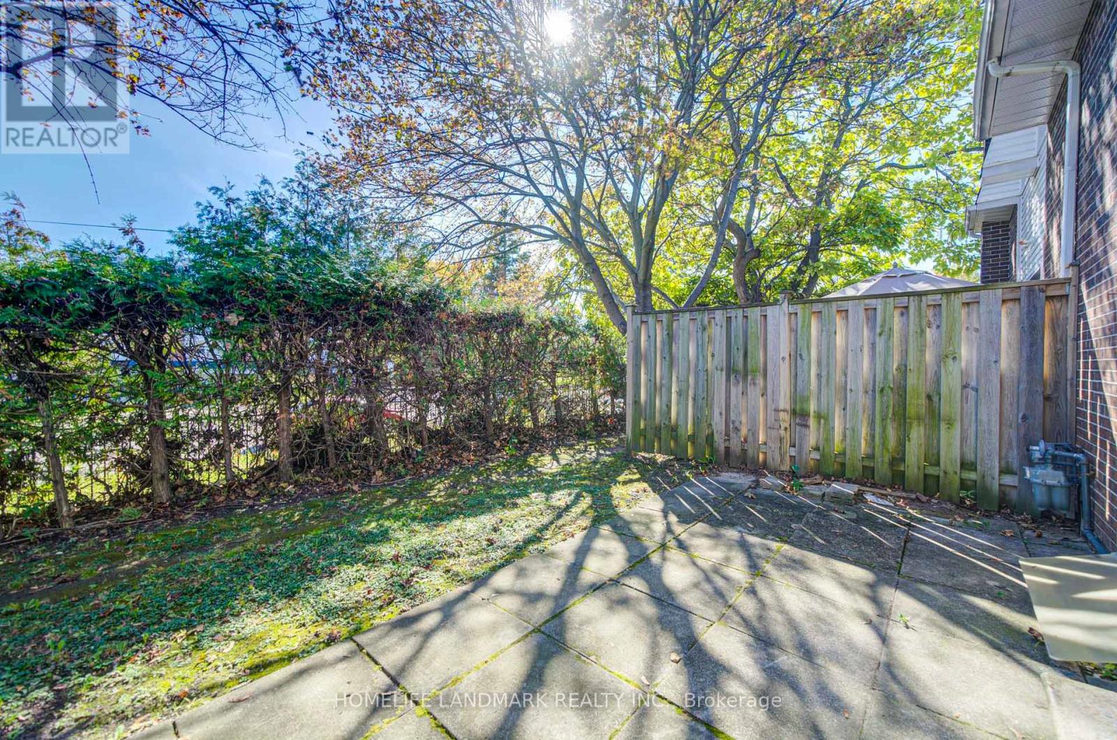 110 Purpledusk Trail Property Photo 28