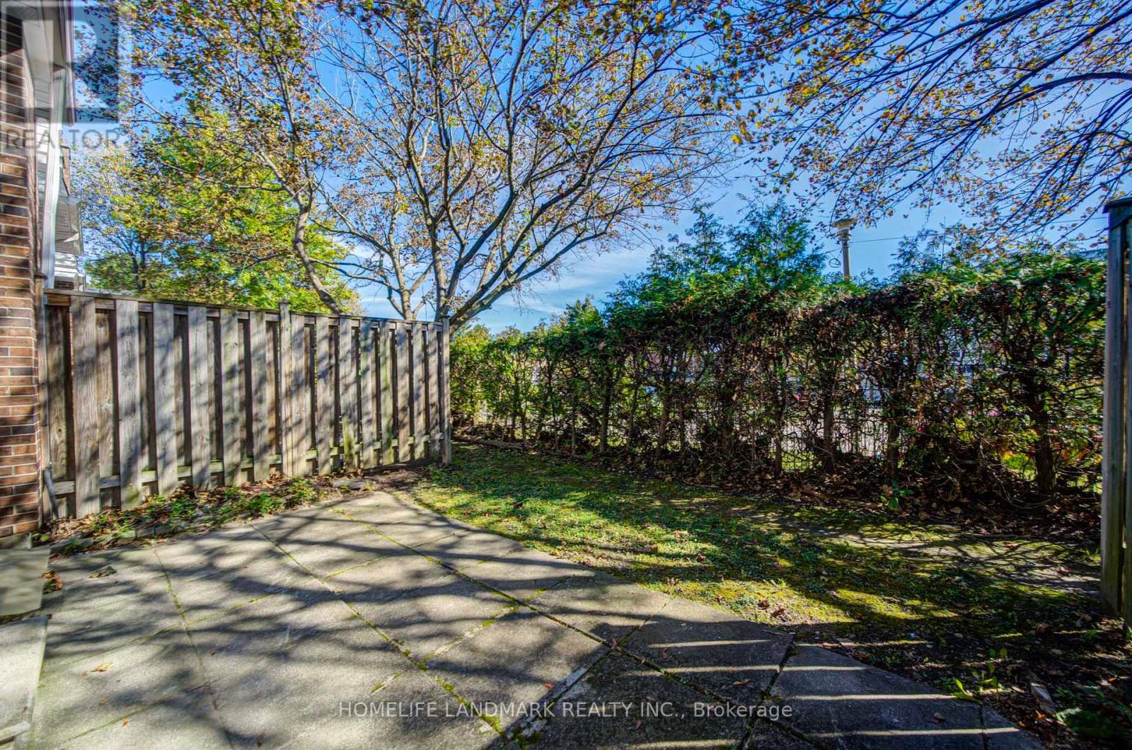 110 Purpledusk Trail Property Photo 29