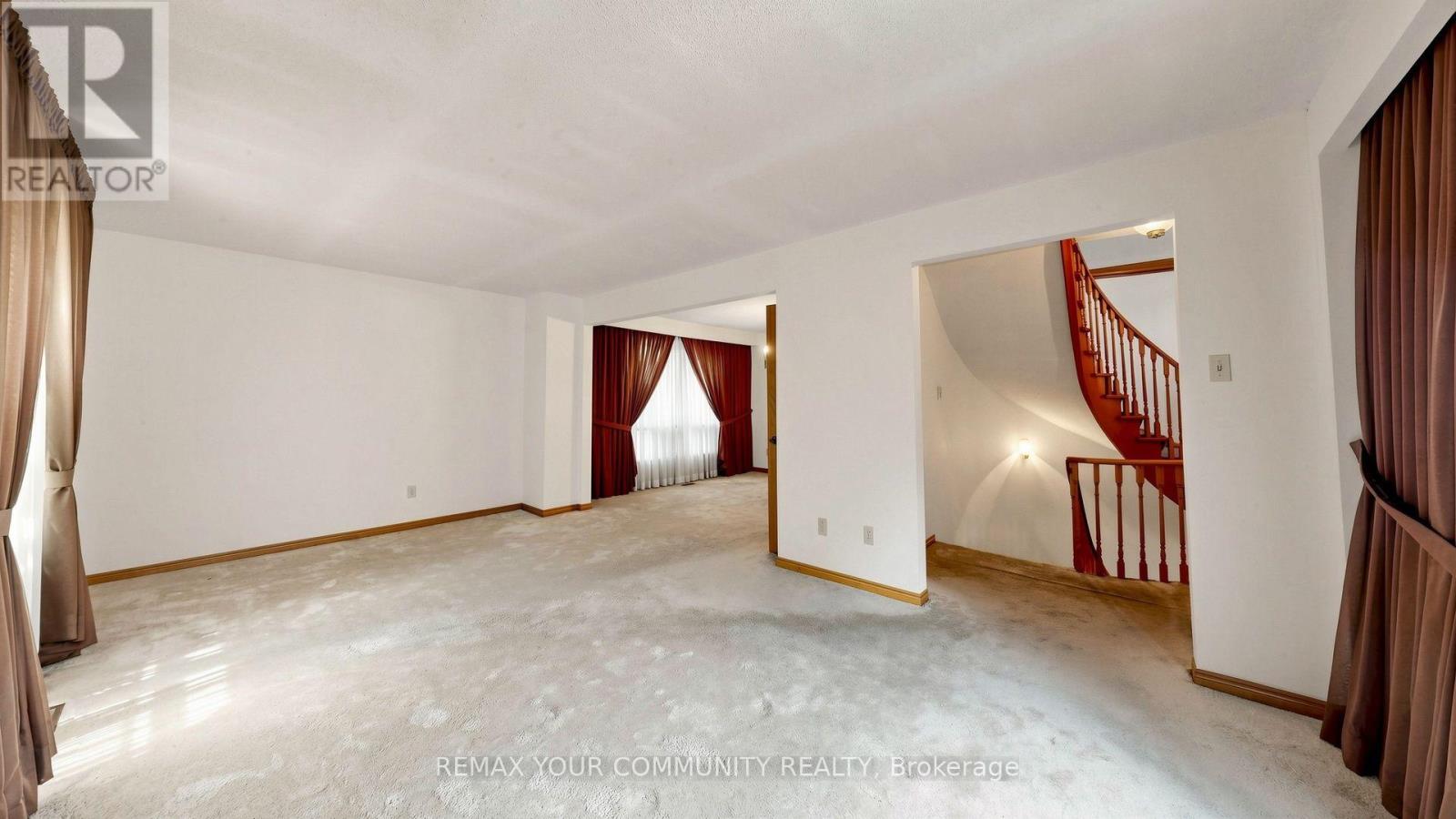 2 Trimontium Crescent Property Photo 5