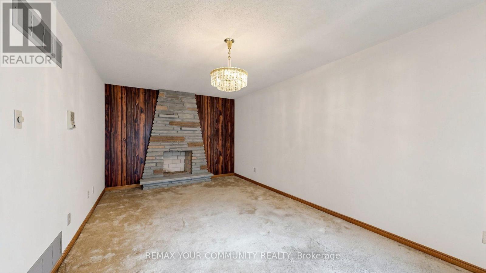 2 Trimontium Crescent Property Photo 18