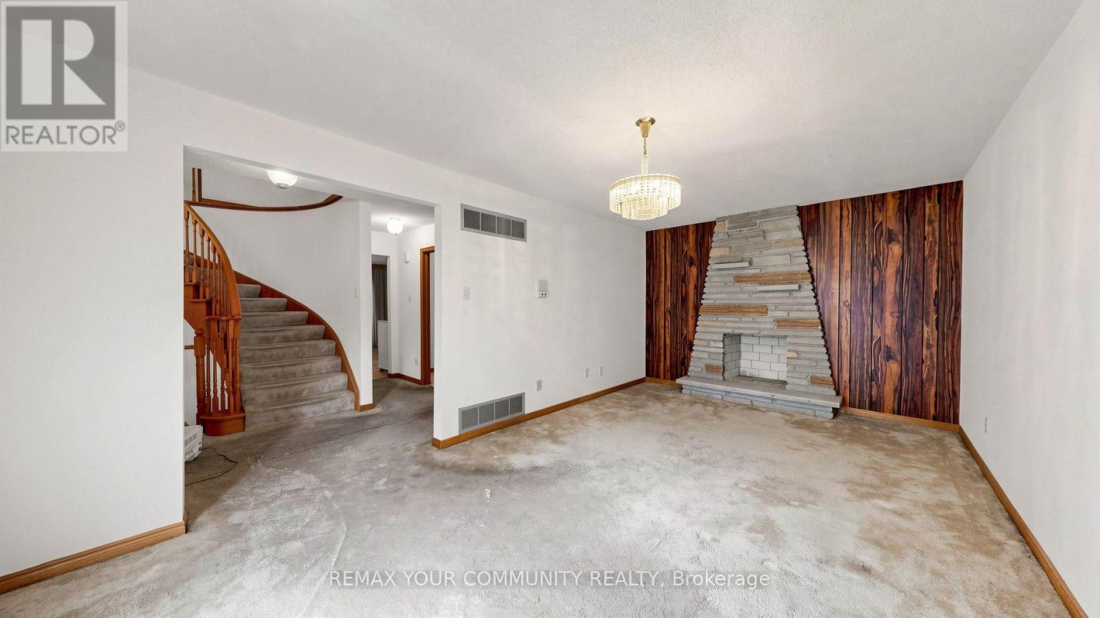 2 Trimontium Crescent Property Photo 19