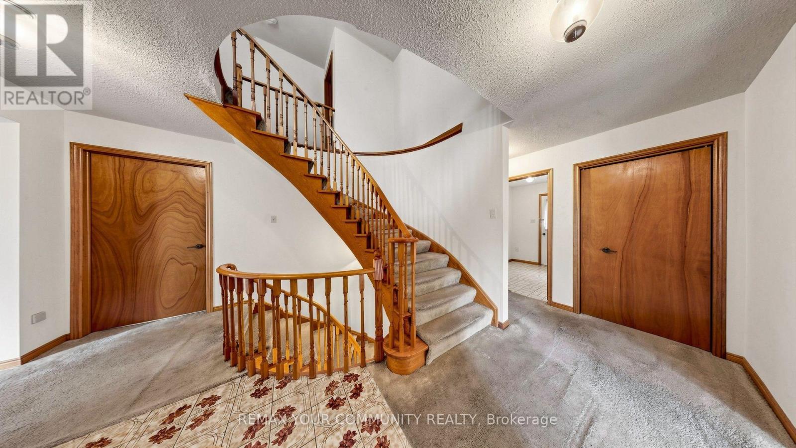 2 Trimontium Crescent Property Photo 22