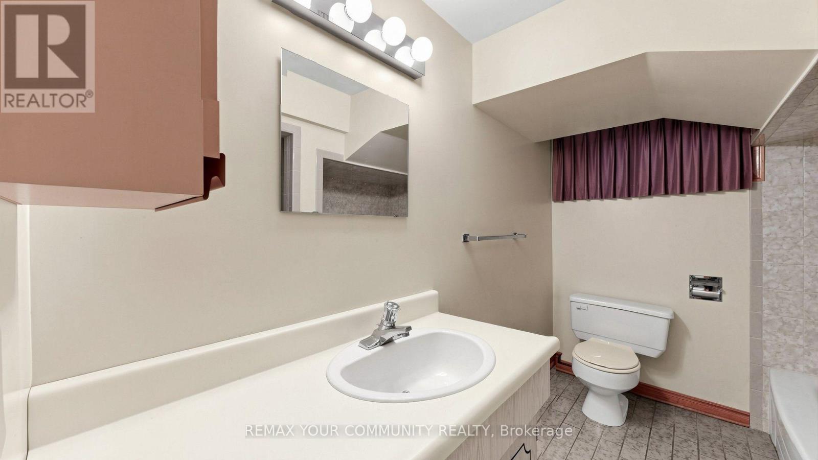 2 Trimontium Crescent Property Photo 42