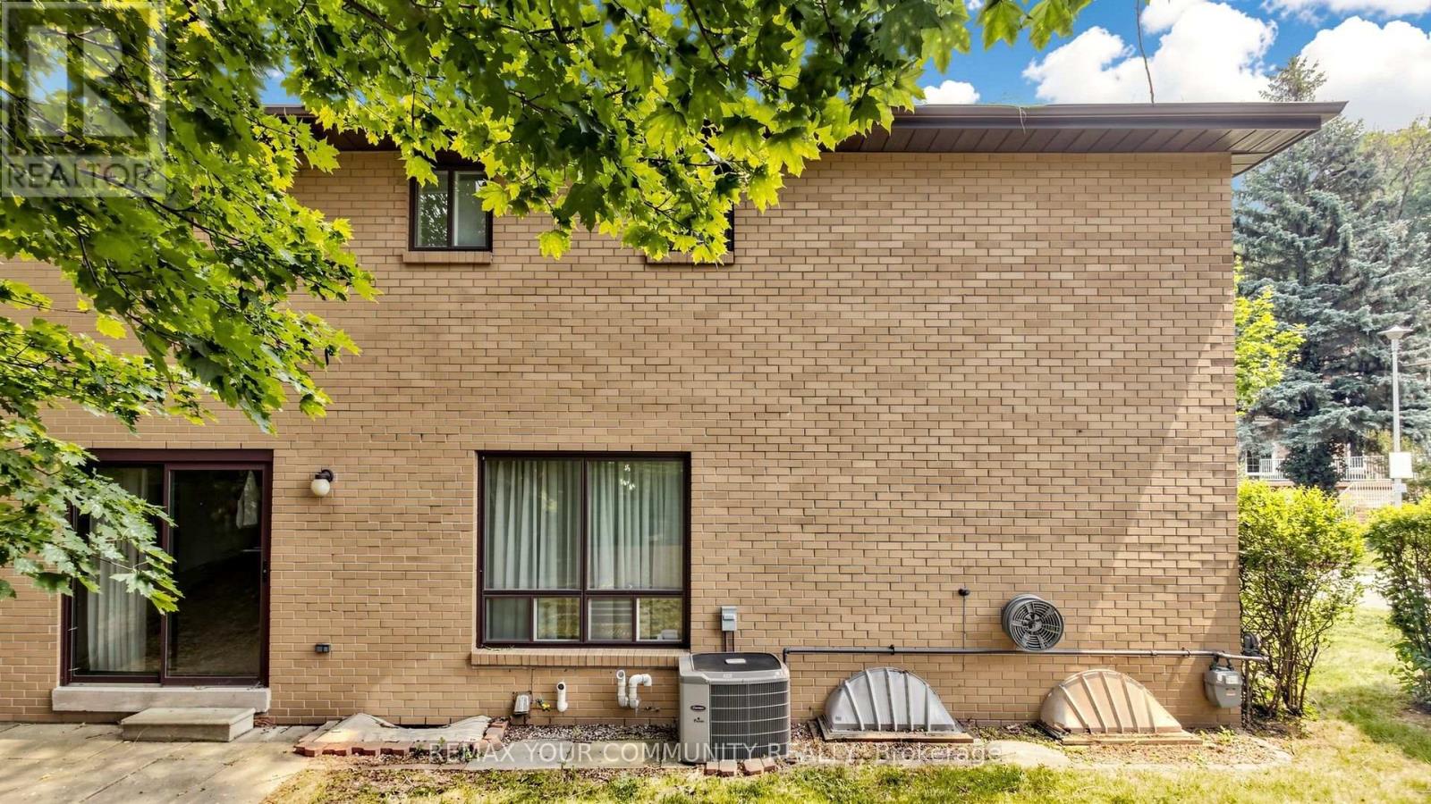 2 Trimontium Crescent Property Photo 47