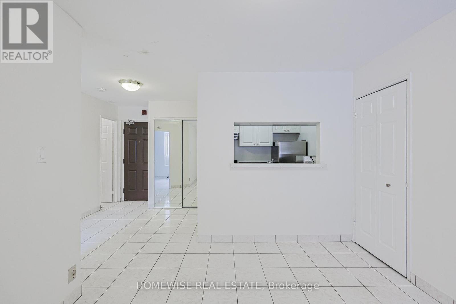 105 - 485 Kingston Road Property Photo 9
