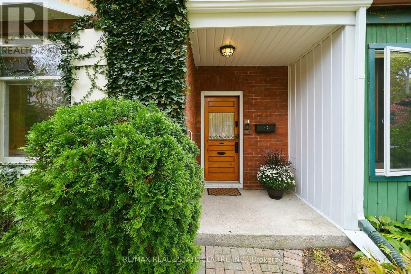 71 Lyall Avenue Property Photo 3